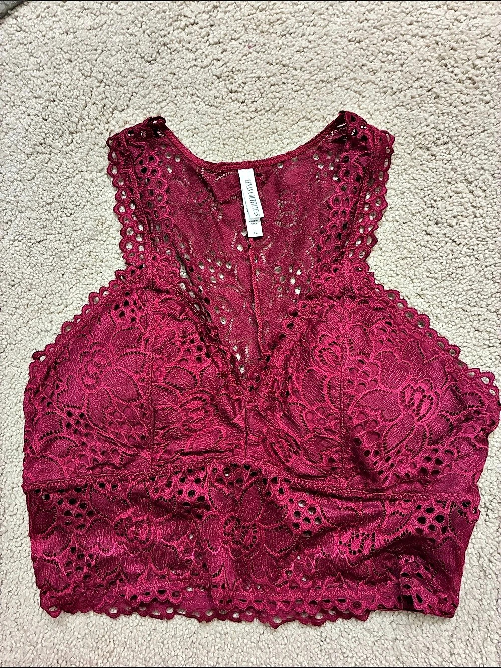 Zenana outfit Floral Lace Crop Top Purple XL never worn